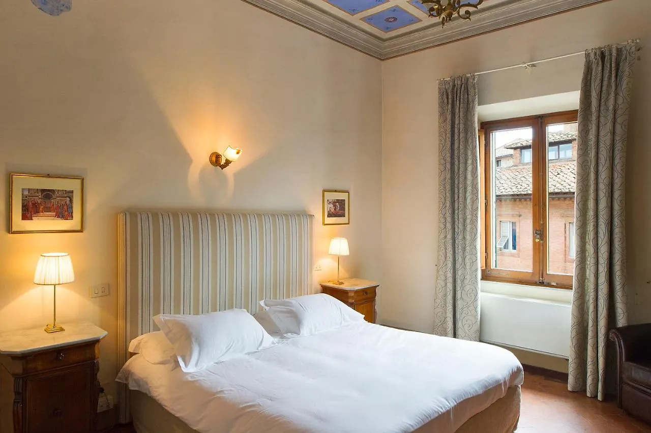 Hotel Palazzo Ravizza Siena 3*,